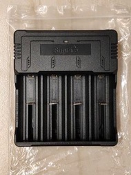 4通道 手電筒電池 18650/18500/CR123A/14500 USB 智能充電器