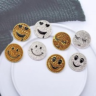 Brooch/pin brooch/ emoji brooch smiling face/ Heart AtmosphereTAG