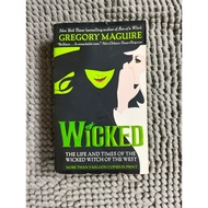 Wicked: The Life and Times of the Wicked Witch of the West by Gregory Maguire [Preloved] Fantasy Fiction Adult Retelling