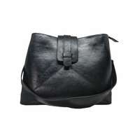 Bernie Leather Slingbag Premium Leather Eliska Black