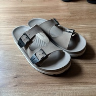 Hijack sandals Brown