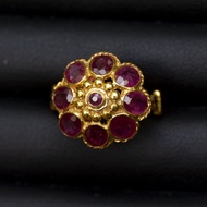 แหวนพลอยทับทิม(Natural Ruby) สีชมพูแดงสวยมาก  ตัวเรือนเงินแท้ 92.5% ชุบทอง ไซส์นิ้ว 53 หรือเบอร์ 6.5US สินค้ามีใบรับประกัน