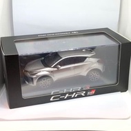 豐田 Toyota C-HR GR CHR 1:30 官方非賣品 合金模型車 1K0 銀色