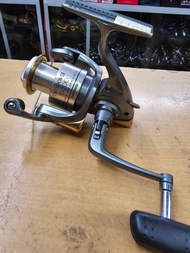USED RECONDITION SHIMANO TWIN POWER 3000 SPINNING REEL