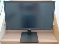 LG 27MU67-B 27" 4K LED Monitor 電腦屏幕顯示器
