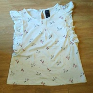 Children King t-shirt size 8-9