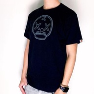 BAPE A BATHING APE X KAWS LOGO MILO 骷髏頭 短袖 休閒 短T 黑色 M號 CLT-M TP0_23 #23寒假收心操
