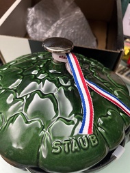 Staub 22cm 深綠色鑄鐵鍋