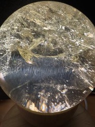 天然水晶球🔮 黃水晶球 7.8cm 藍針 彩虹 🌈 半盆