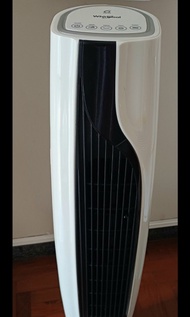 特價$100  Whirlpool 易拆風輪直立式座地風扇有遙控