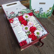 Meaningful Gifts March 8, Birthday, Valentine Flower Box Gift Box QUA31