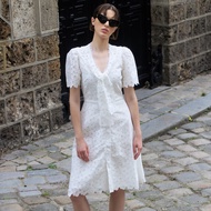 [Tohns]  Front Bow Tie Lace Dress ชุดเดรสผ้าลูกไม้ผูกคอโบว์