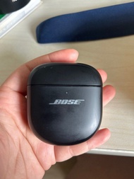 Bose Quiet Comfort Ultra 耳機盒