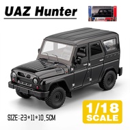 LEO 1:18 UAZ Hunter Diecast โมเดล รถอัลลอยด์รถยนต์ของเล่นคอลเลกชันของขวัญสําหรับเด็กชายสาว ของเล่นเด