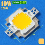 10 Watt HPL LED Spotlight 3500K LED Warm 900LM Taiwan 30 mil