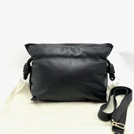 LOEWE 黑色中號肩背斜背福袋包 30*24 98新配件塵袋