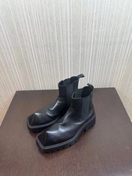 Balenciaga 巴黎世家犀牛德比靴子