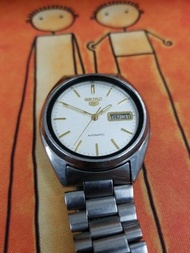 Seiko 7009
