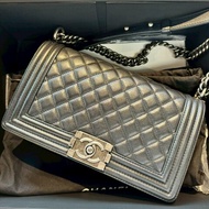 CHANEL 黑色 Boy 25