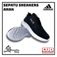 Adidas kids shoes// adidas kids shoes // school shoes // boys shoes // girls shoes // size 31-35 // 