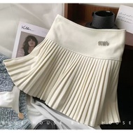 21321 LCR mike PIN PLEATED MINI SKIRT WITH SHORT / Mini PLEATED SKIRT WITH Lining Pants + miku brooc