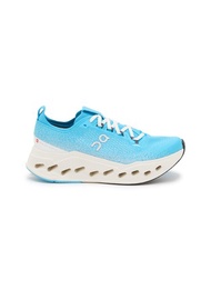 ON CLOUDSURFER MAX LOW TOP WOMEN'S SNEAKERS