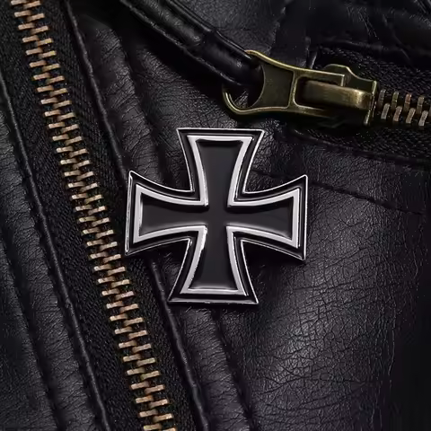 Iron Cross Chrome Metal Germany 1813 1939 Malta Virtue Symbol Medal Cross Emblem Badge Pin Brooch Fa