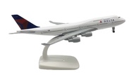 Mô hình máy bay Macon Georgia USA Delta Airlines Boeing B747 có bánh xe 20cm MB20049