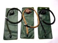 【KC軍品】軍規3.0L內水袋(3000cc 可搭配戰術背心、登山戰術背包使用)(綠色/泥色/黑色)