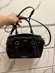 Coach 黑色手袋