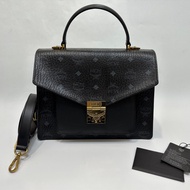 MCM 黑牛皮滿版logo雙層手提斜背包