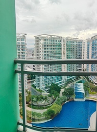 AZURE URBAN RESORT RESIDENCE 