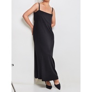 Wearstatuquo Azalea Square Neckline Dress