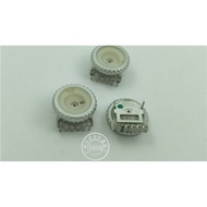 Inventory Difeng K1010G0AV1C103P 15MM * 3MM Silver 6-Pin Dial Potentiometer C10K