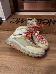 鬼罕 初代配色 UK7.5 Hoka One One tor ultra Hi WP Olive/Red, as seen on Kiko Kostadinov 2016