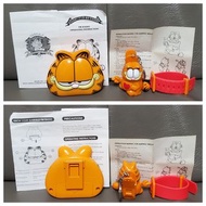 Garfield 加菲貓 1981 FM收音機+手錶夾仔匙扣吊飾 =$79/2件 (九成新, 不散賣, 圖左闊8.5cm但已壞掉, 圖右則只可張開口而時間顯示屏也壞掉, 中古物品, 介意勿排!)