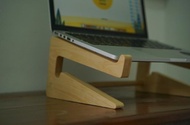 Stand Laptop Kayu Dudukan Laptop (Terbaru)