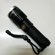 Lampu LED Police 50000W Torchlight Zoom in 200 +meters in/out USB JAPAN XHP90