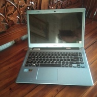 Laptop Gaming Acer v5 471g. core i5. ram 8 gb. vga nvidia .ok semua