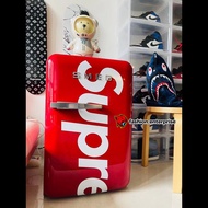 FASH-Supreme x SMEG Mini Fridge