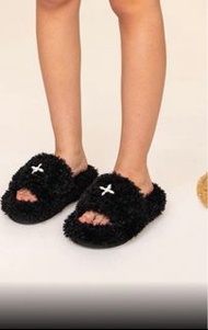 SMFK 黑色毛毛拖鞋