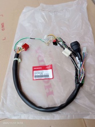 ชุดสายไฟเรือนไมล์แท้ wave 125s สตาร์ทมือแท้ศูนย์100% รุ่นแรกมีสวิทช์เปิดปิดไฟหน้า 32101-kph-900