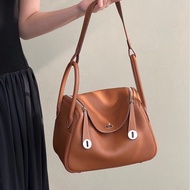 全新K刻🥨愛馬仕經典lindy26 Hermes金棕配銀釦T/C皮lindy26 H073428CK