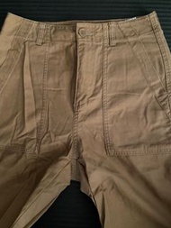 GU 杏色工裝褲