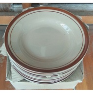 Lucky Strip 8 in Plate
