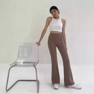Flare Pants - Highwaist Flare Pants - Highwaist Curly Cutbray