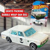 Hot Wheels Alfa Romeo Giulia T1 Super White Lot Q 2025