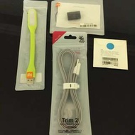 1 Set 4 件(小米wifi 手指，小米USB 燈，米𨫡，micro USB To USB Cable