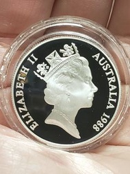 1988年澳洲伊莉莎白二世10元精鑄紀念銀幣  鏡面加磨砂設計
