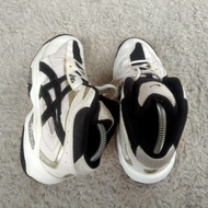 Original - Asics Hitam Putih (38/24)